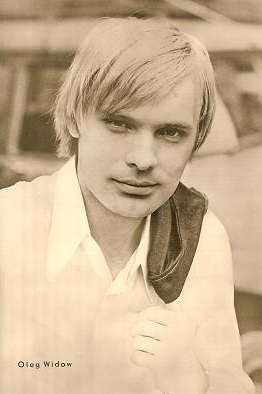 ����� ����